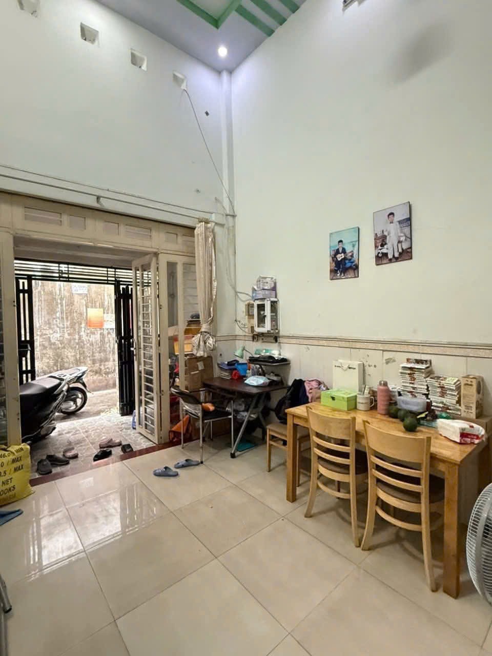 Chỉ 3 tỷ - Nhà 1 Trệt 1 Lửng, Sổ Hồng Riêng, Ngay Siêu Thị Metro Quận 12