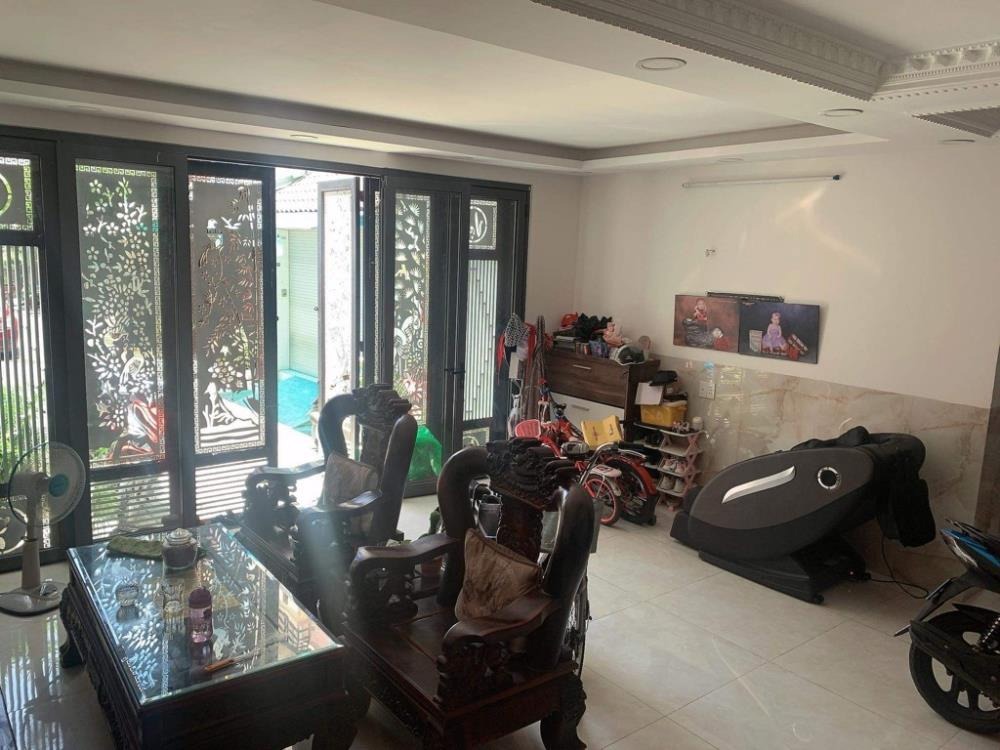 Bán Nhà Cao Cấp Gò Vấp - 7 Phòng, Ô Tô Vô Cửa, Giá 6.8 Tỷ