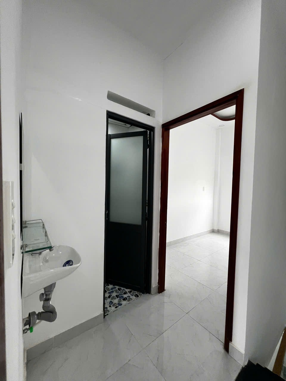 Nhà chính chủ giá chỉ 599tr, sổ hồng riêng - Vị trí đắc địa gần KCN Xuyên Á