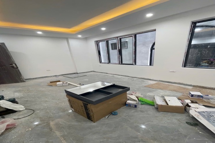 NHÀ MỚI DÂN XÂY CHẮC CHẮN – THANG MÁY XỊN - FULL NỘI THẤT- NGÕ 3M BA GÁC ĐUA - VÀI BƯỚC RA PHỐ _