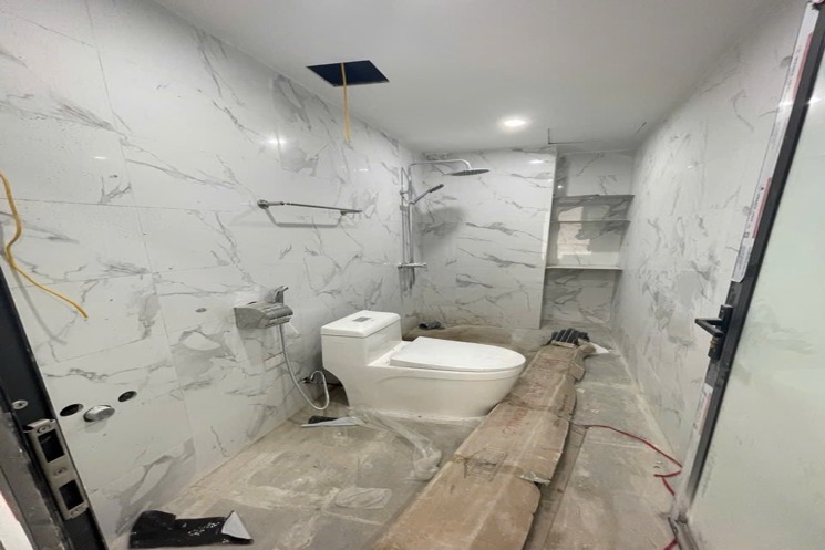 NHÀ MỚI DÂN XÂY CHẮC CHẮN – THANG MÁY XỊN - FULL NỘI THẤT- NGÕ 3M BA GÁC ĐUA - VÀI BƯỚC RA PHỐ _