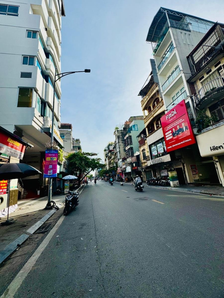 Bán Gấp Tòa VP Bạch Mai 129m2 7 Tầng Thang Máy - Giá 69 Tỷ