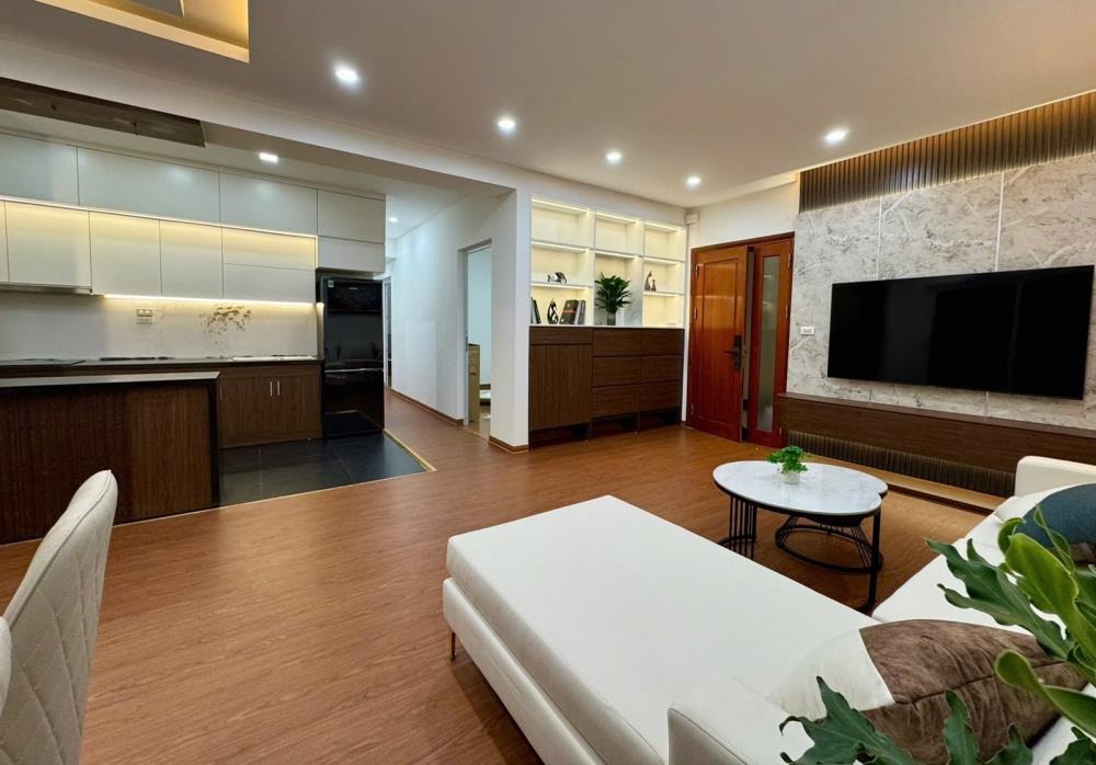 Bán Căn Hộ CT2 Mỹ Đình 2 - 3PN Full Nội Thất, View Sân Vận Động