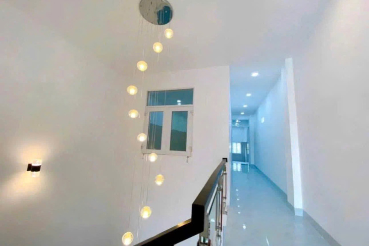 chuyển nhượng nhanh nhà mặt tiền đường Lương Định Của - Vĩnh Trung - phường Tây Nha Trang chỉ