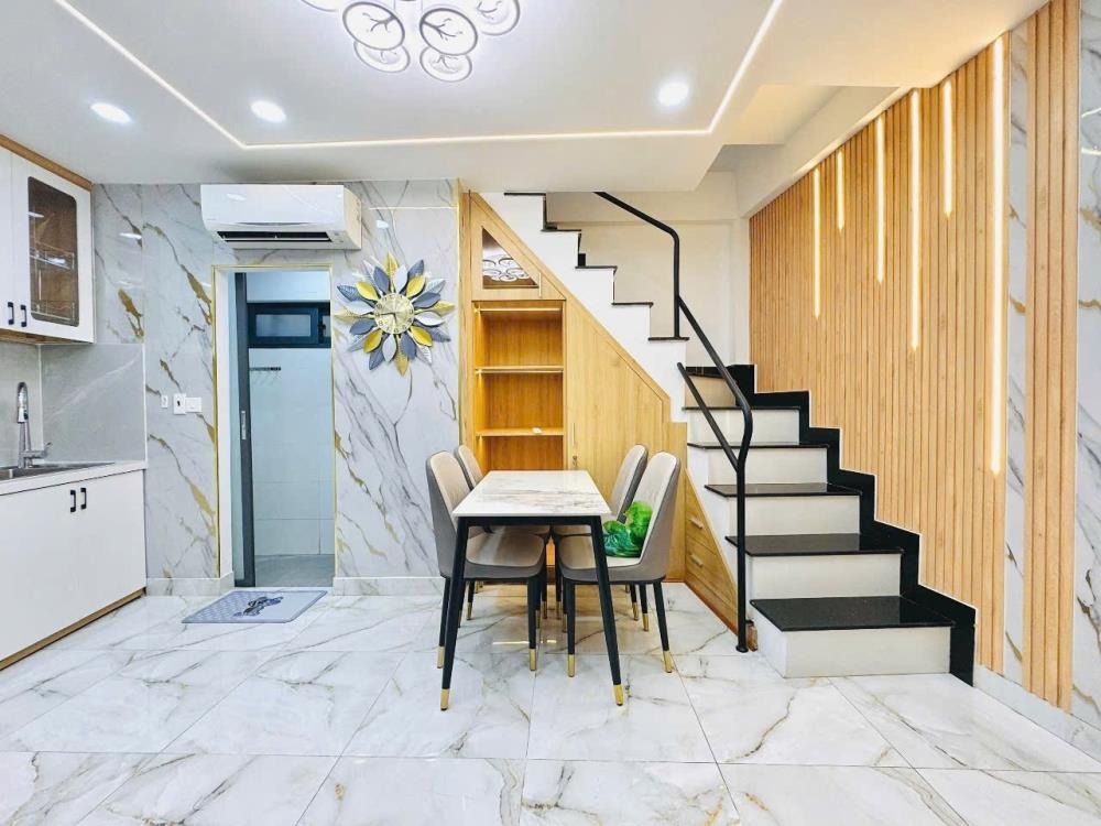 Nhà mới Phú Nhuận, 3.99 tỷ - Vị trí đẹp, 2PN, 2WC, Hẻm 6m