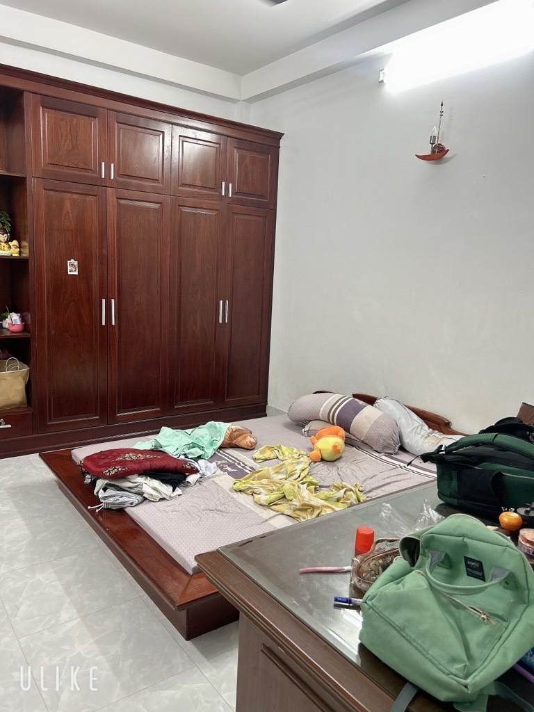 Bán Nhà Tân Phú: 3 Tầng, 80m2, Giá 8.8 Tỷ - Vườn Lài, Khu VIP