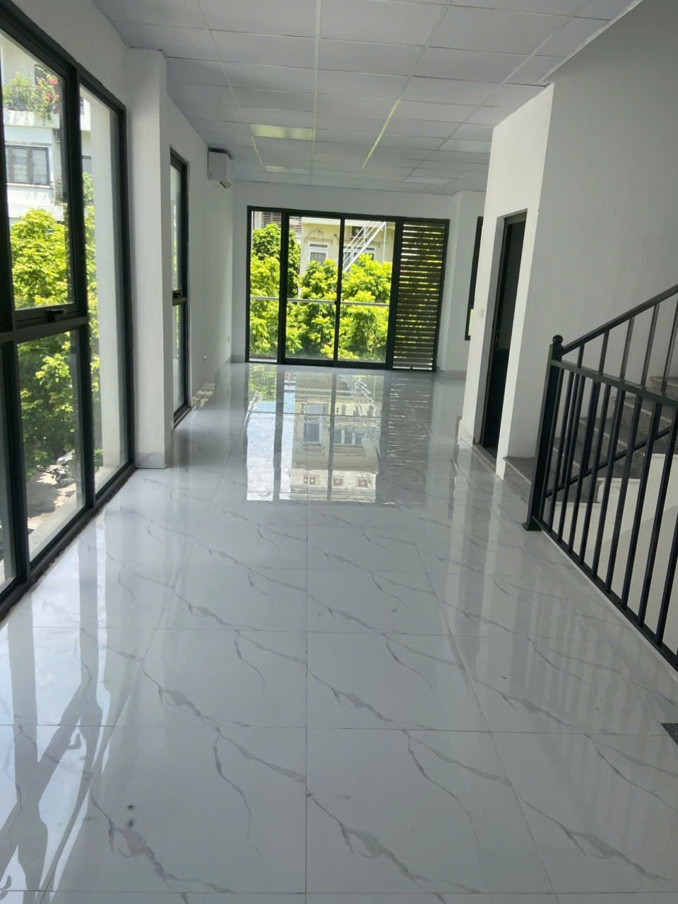Cho Thuê Tầng 1 Biệt Thự An Quý Villa - Vị Trí Đắc Địa, Nội Thất Cao Cấp
