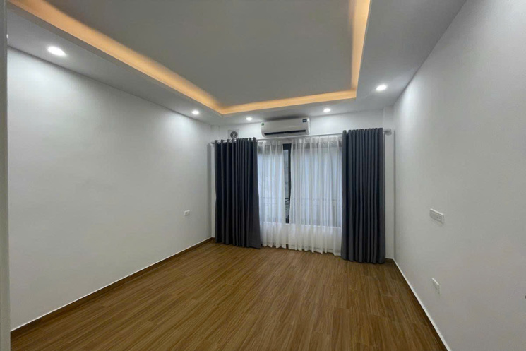 Bán nhà Vũ Tông Phan,Thanh Xuân - 40m 5 tầng gần ô tô trước nhà 2,5m