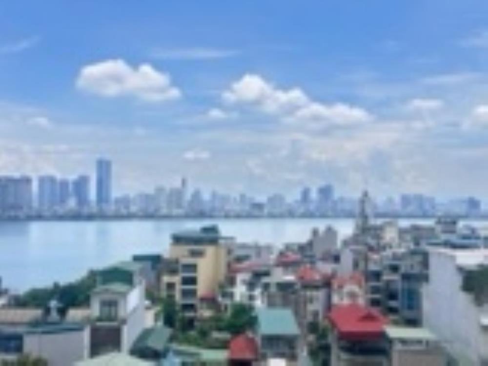 Bán Gấp Nhà Mặt Phố Nghi Tàm - 100m2 - Giá 95 Tỷ (TL)