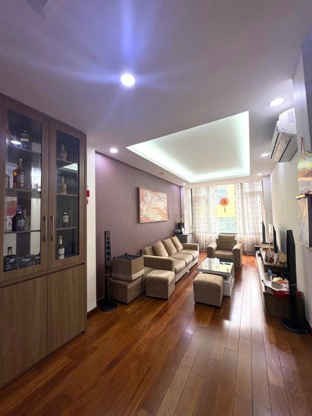 Nhà Mặt Phố Hòe Nhai 34 Tỷ - 44m2, 4PN, Thang Máy, Vị Trí Đắc Địa