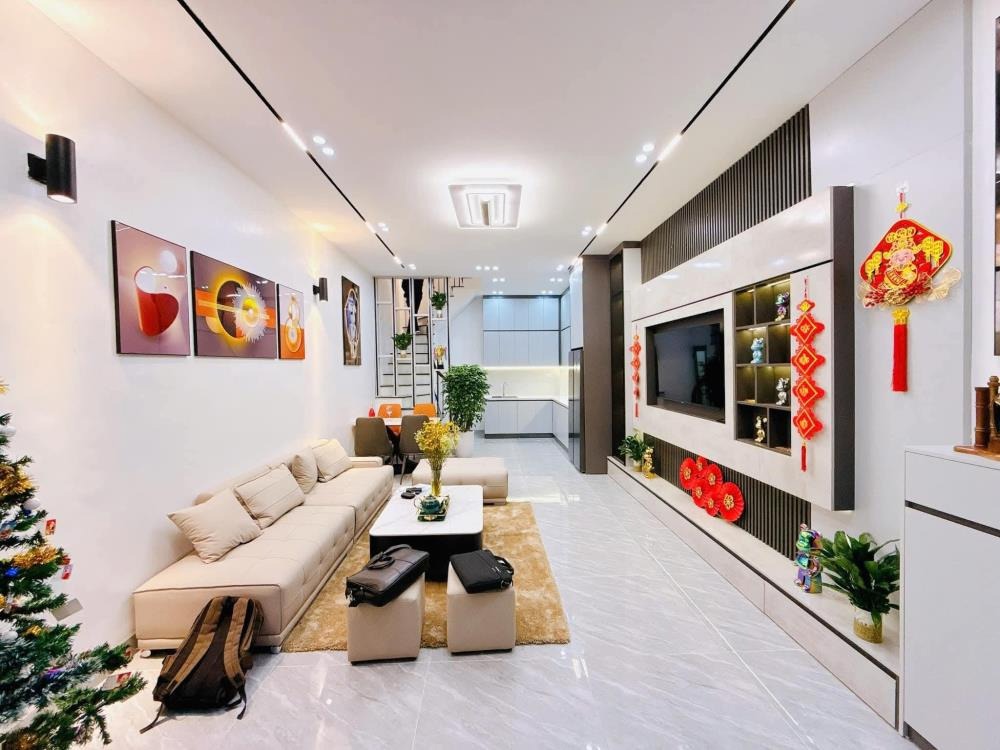 Trần Duy Hưng - Siêu phẩm phân lô 35m2, 5 tầng, Oto đỗ cửa - Giá 8 tỷ