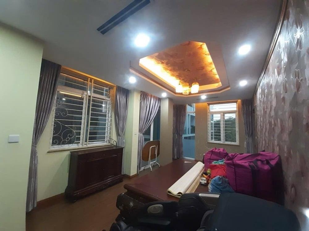 Bán nhà riêng Láng Hạ, Đống Đa - 105m2, 8 tầng, MT, Lô Góc Hiếm