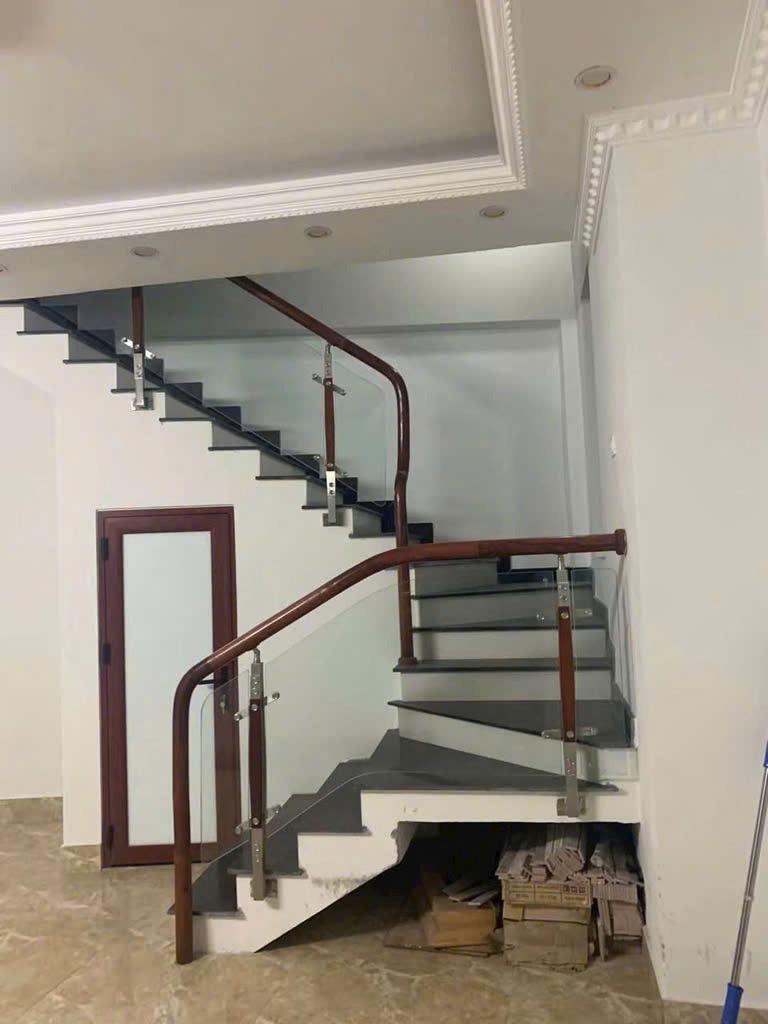 Bán Nhà Trung Tâm Cầu Giấy - Gần Phố Dịch Vọng Hậu - 55m2 - Giá 9 Tỷ