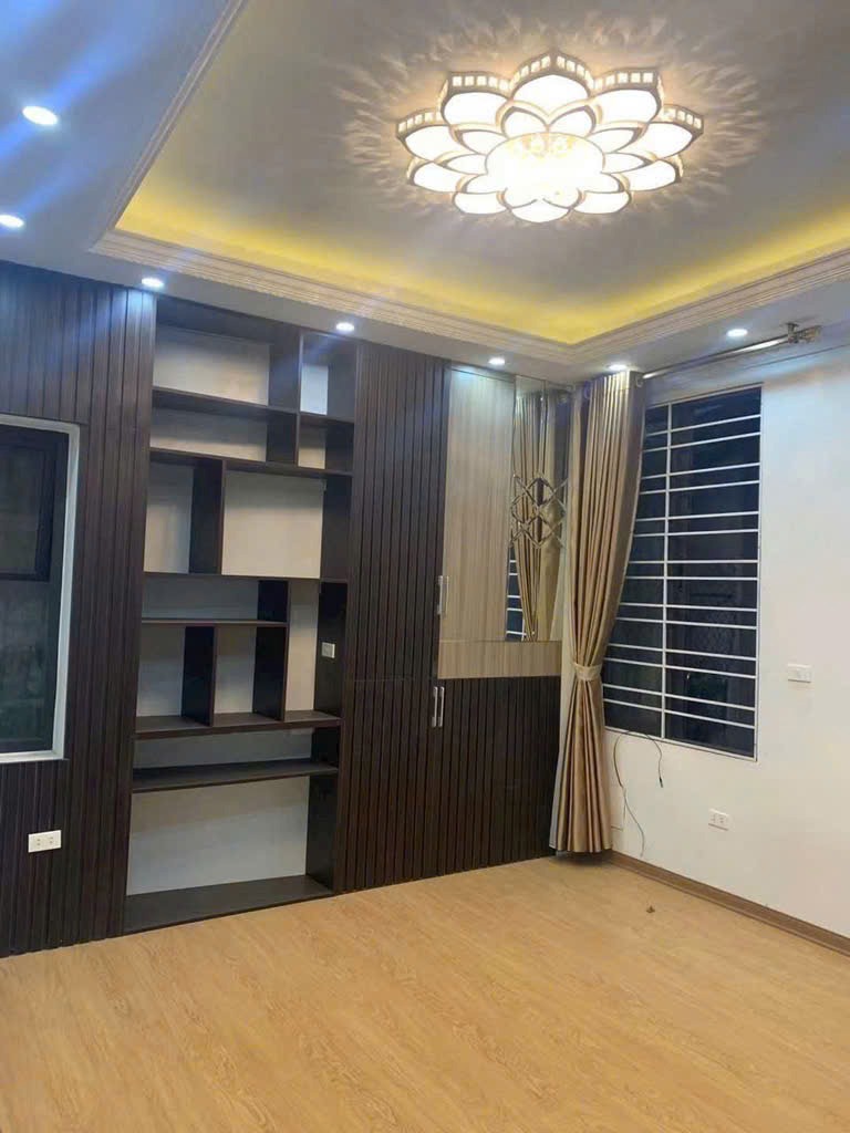 Bán Nhà Trung Tâm Cầu Giấy - Gần Phố Dịch Vọng Hậu - 55m2 - Giá 9 Tỷ