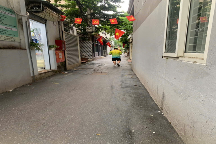 Lạc Long Quân - ngõ nông, thông - 100m ra Hồ Tây - nhà dân xây - 65m2x6 tầng giá nhỉnh 9 tỷ