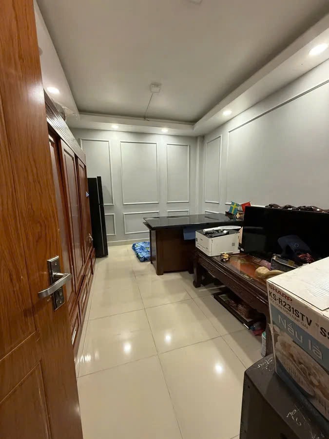 Nhà Mặt Tiền Tân Hải, Tân Bình - 60m2, 5 Tầng, KD Sầm Uất - 10.9 Tỷ