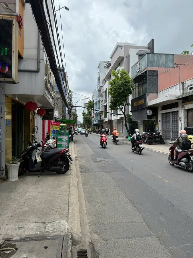 Nhà Mặt Tiền Tân Hải, Tân Bình - 60m2, 5 Tầng, KD Sầm Uất - 10.9 Tỷ