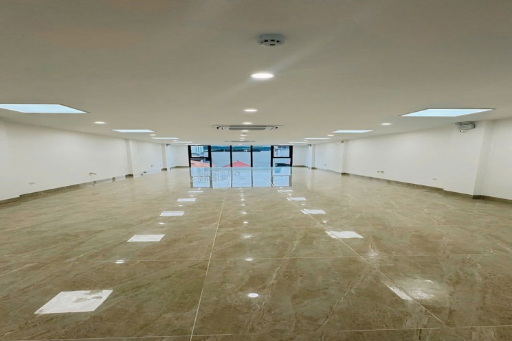 Bán tòa văn phòng ngay khu phân lô Vương Thừa Vũ Lê Trọng Tấn - 100m2 - 8 tầng thang máy - full NT