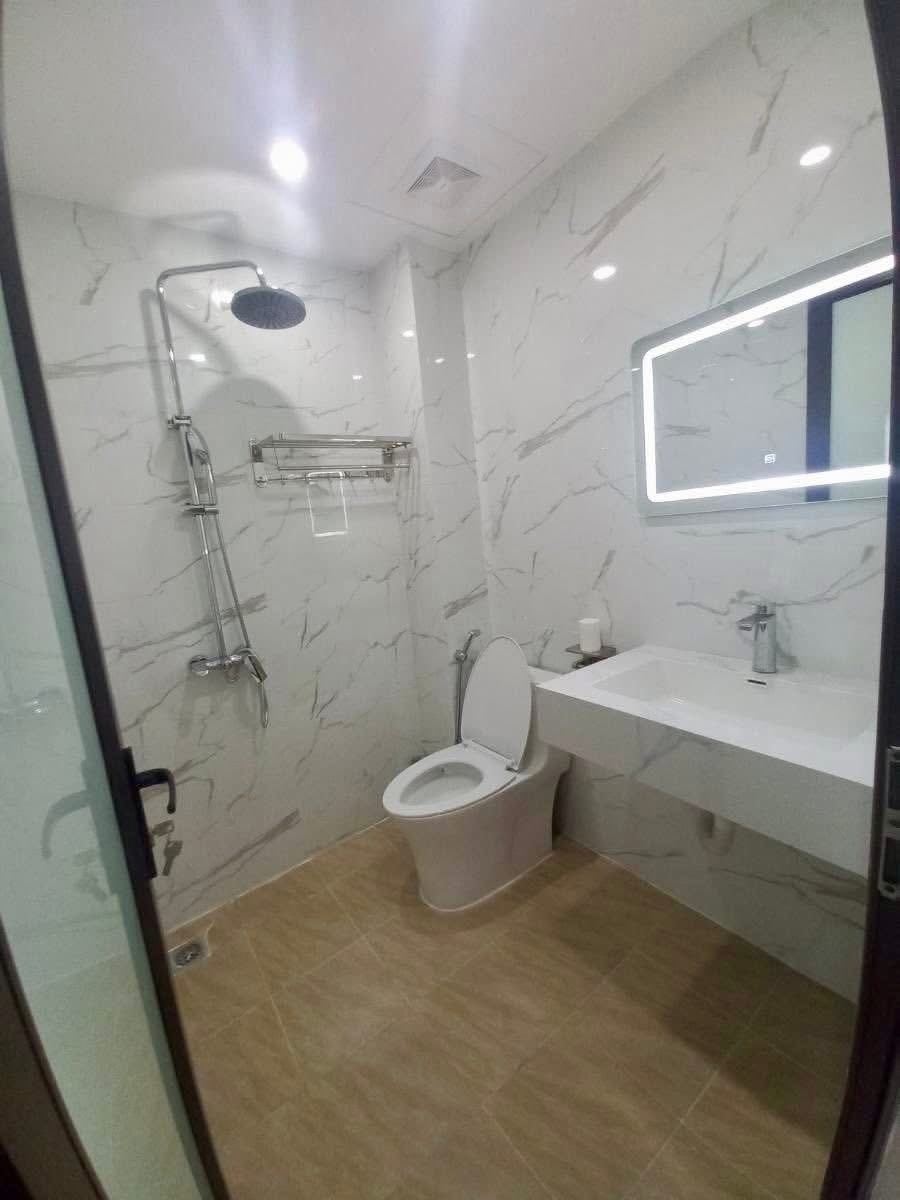 Bán nhà Quận Đống Đa - 38m2, 4 Tầng, Ô Tô Đỗ Cửa - Giá 12.5 Tỷ