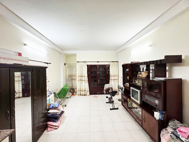 Nhà 4 Tầng, Hẻm Xe Hơi, Tân Bình - Giá Hơn 10 Tỷ Thương Lượng