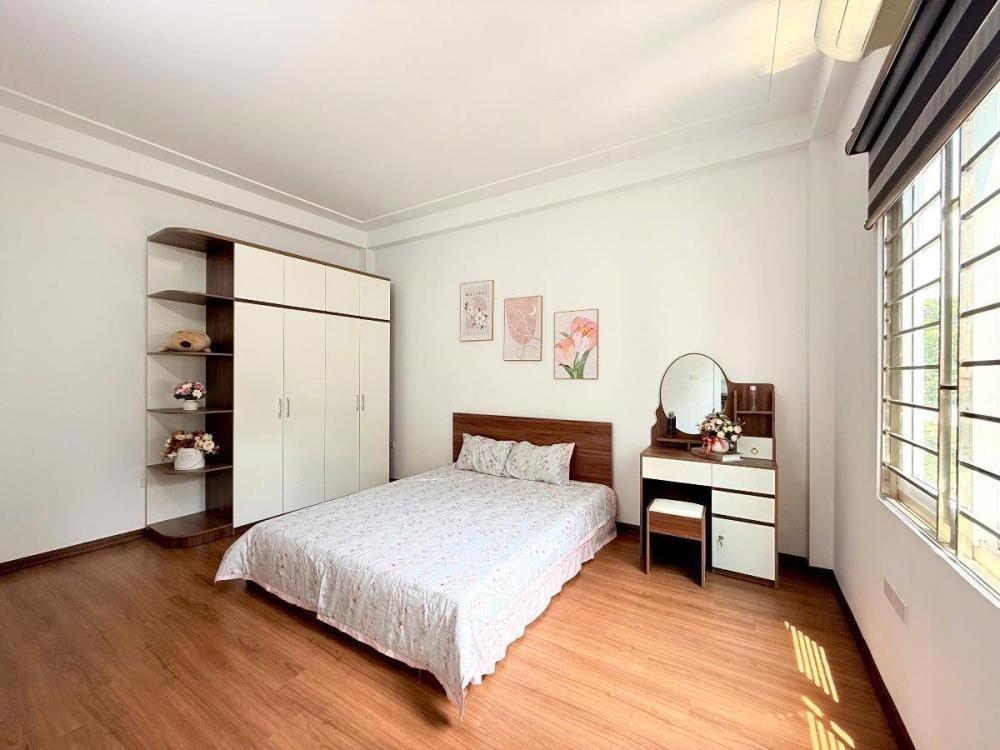 Nhà phố Kim Giang, Hoàng Mai - 36m2, 5 Tầng, Ô Tô Đỗ Cực Hiếm