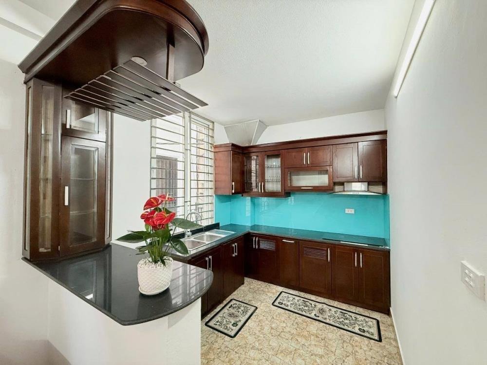 Nhà phố Kim Giang, Hoàng Mai - 36m2, 5 Tầng, Ô Tô Đỗ Cực Hiếm