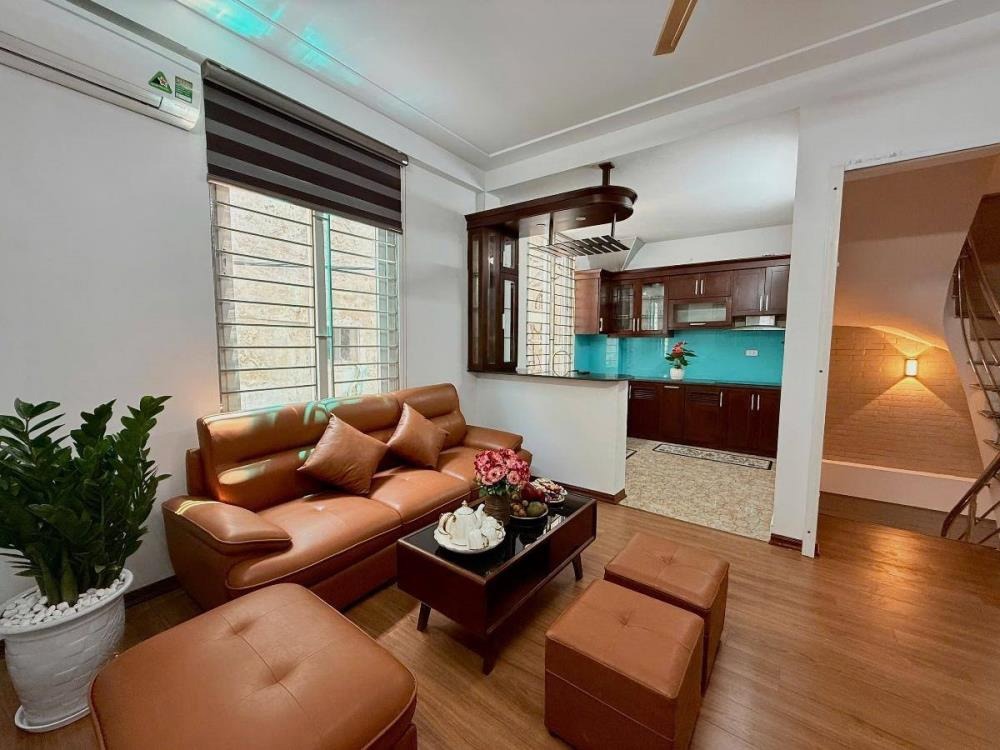 Nhà phố Kim Giang, Hoàng Mai - 36m2, 5 Tầng, Ô Tô Đỗ Cực Hiếm