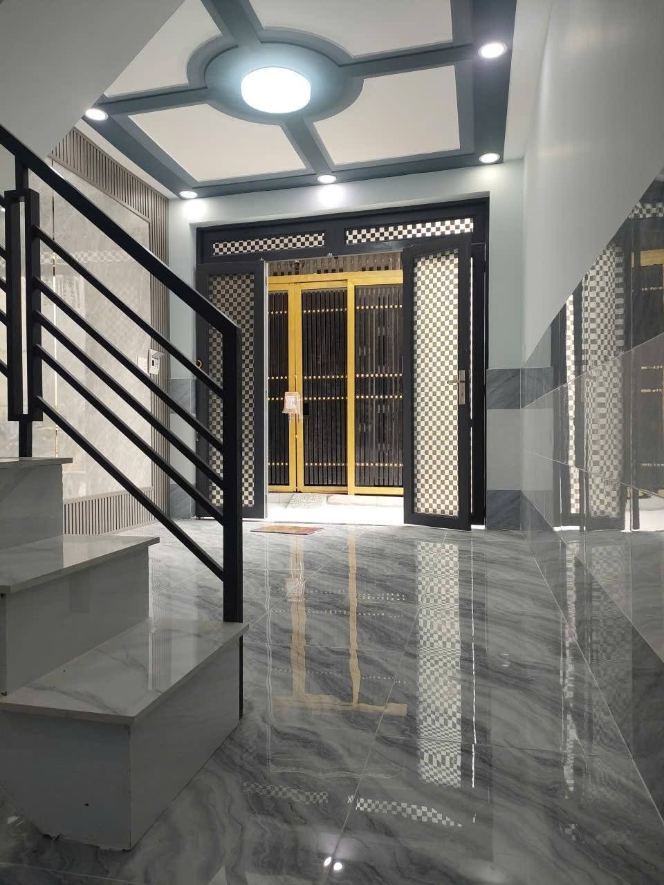 Bán nhà 1 lầu, 1/ngắn HT13, P. Tân Thới Hiệp, TP.HCM - Giá tốt, Vị trí đẹp