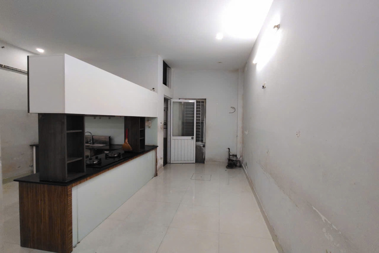 ️ Nhà 2 tầng ️ Mặt tiền 40 Phan Đình Giót
