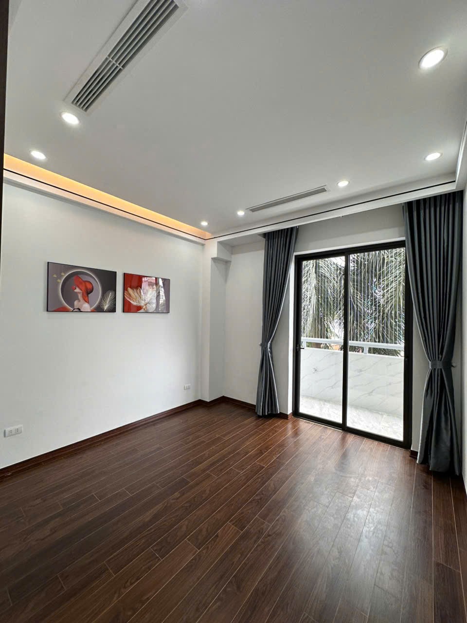 Bán Căn Hộ Bộ Kế Hoạch Đầu Tư Quan Hoa: 105m2, 3PN, 8.1 tỷ