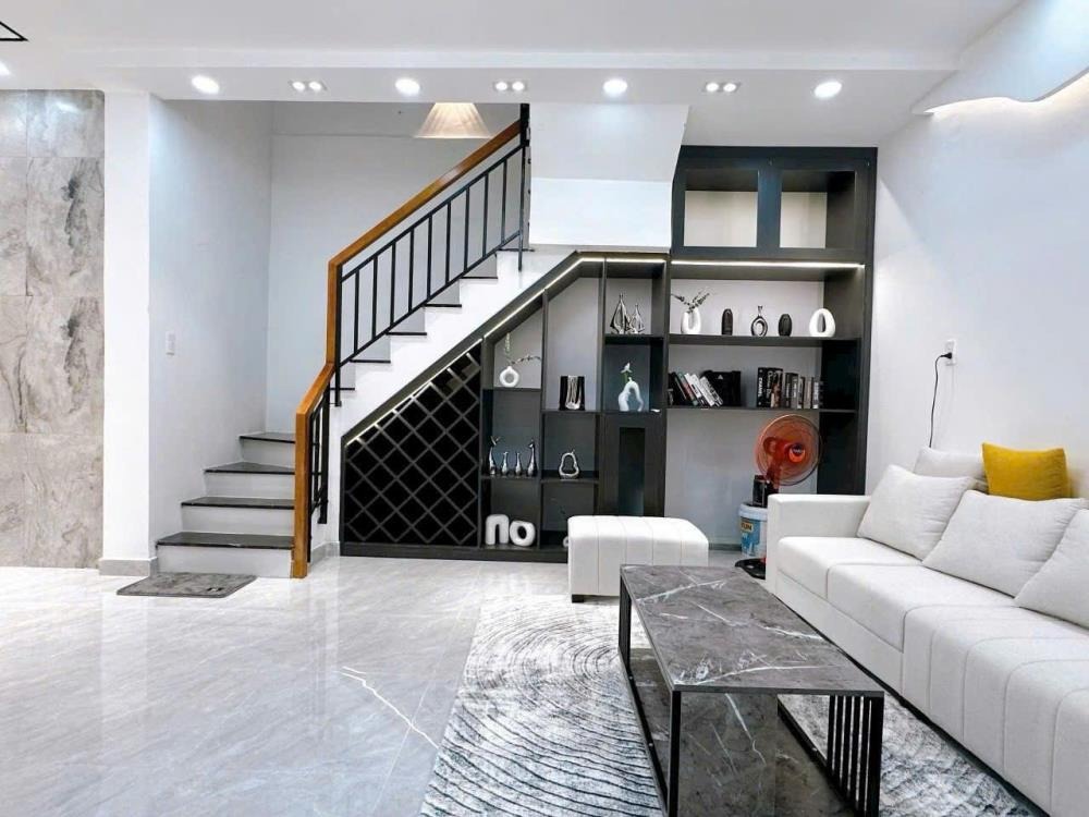 Nhà 4 Tầng Bình Thạnh - 73m² - SHR - Tiện Ích Vượt Trội