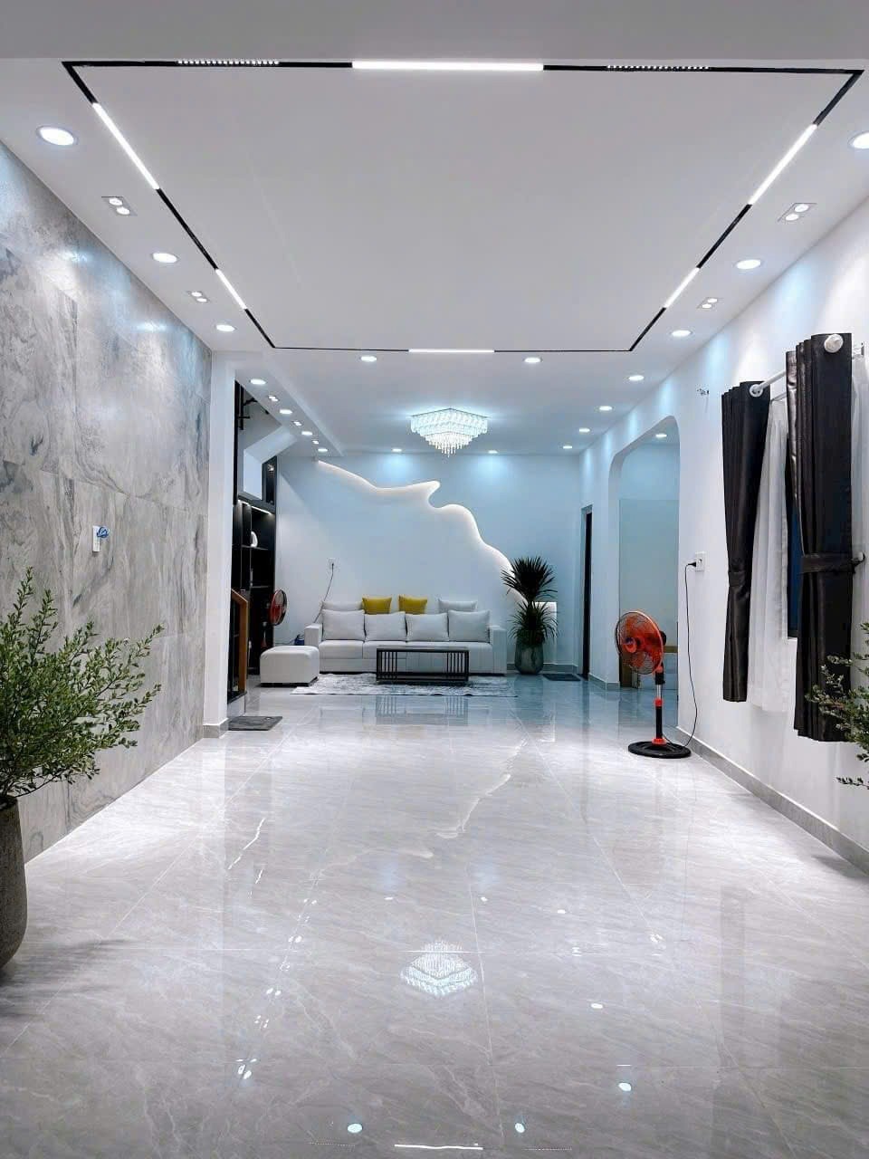 Nhà 4 Tầng Bình Thạnh - 73m² - SHR - Tiện Ích Vượt Trội