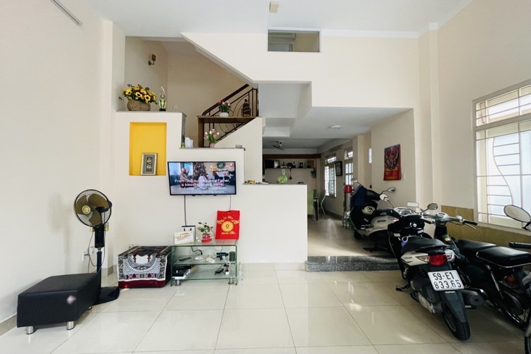Nhà bán Khu VIP Lê Văn Sỹ Q.PN - DT 60m2, ngang 5.1m, 5 tầng - 10.9 TỶ