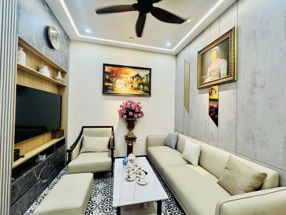Khương Đình Thanh Xuân: 5 Tầng Mới, 45m2, Giá 8 Tỷ 95 - Vị Trí Vàng