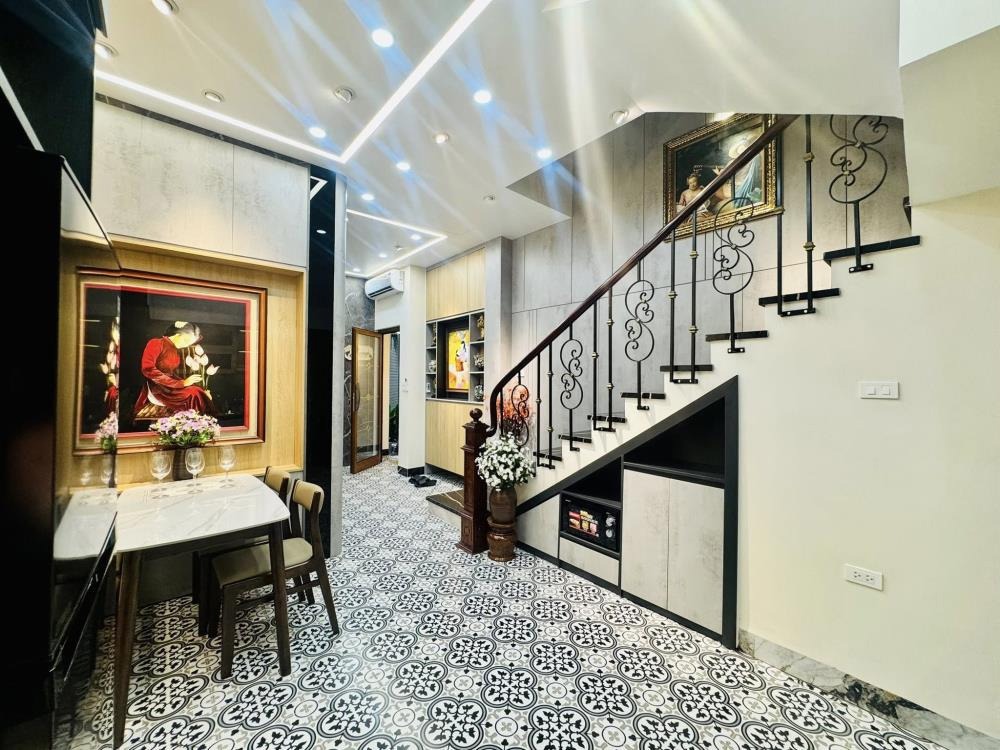 Khương Đình Thanh Xuân: 5 Tầng Mới, 45m2, Giá 8 Tỷ 95 - Vị Trí Vàng