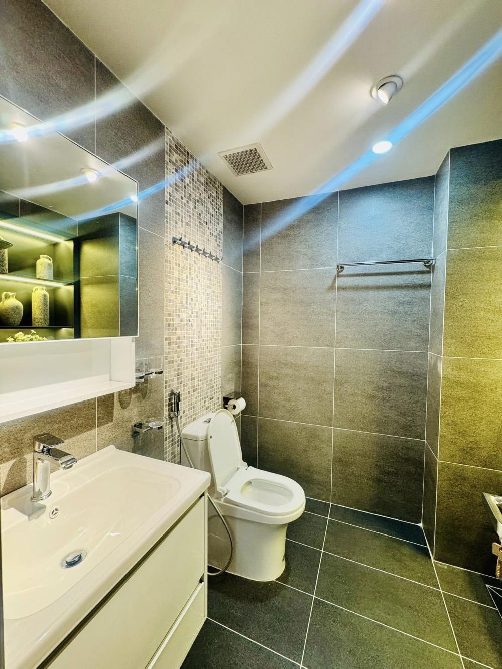 Khương Đình Thanh Xuân: 5 Tầng Mới, 45m2, Giá 8 Tỷ 95 - Vị Trí Vàng