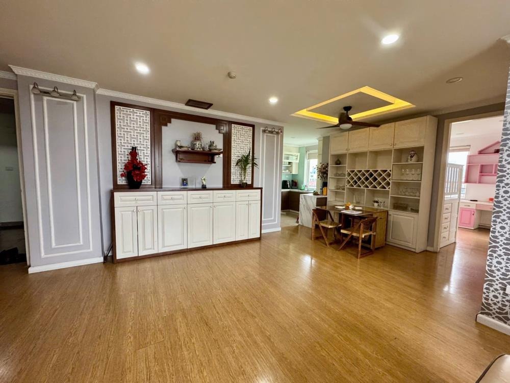 Căn hộ 118m² 3PN, Vị trí Vàng Ngã 3 Nguyễn Chí Thanh - Láng, Giá 9.99 Tỷ