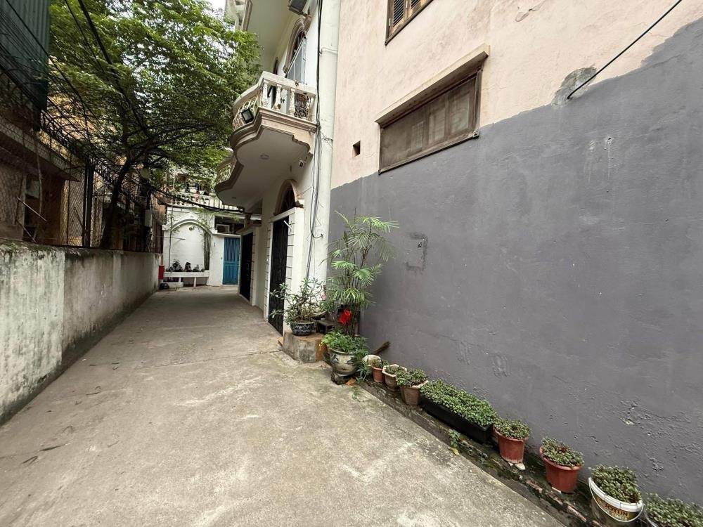 Phân Lô Hoàng Hoa Thám 41m² 5 Tầng, Ô Tô Đỗ Cửa, Giá 12.6 Tỷ