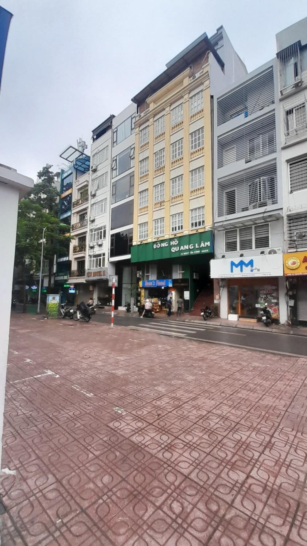 Bán nhà mặt phố Ba Đình 72m2, 5 tầng, 2 mặt tiền, vị trí đắc địa - Giá 36.5 tỷ