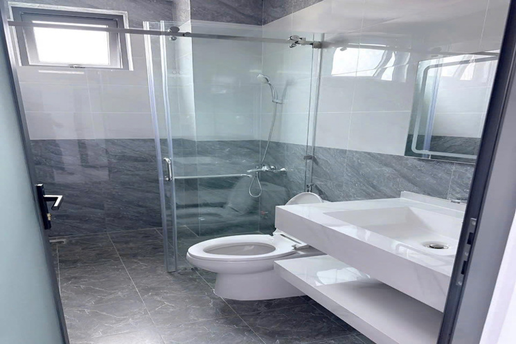 Cần bán nhà mới xây kiên cố huỳnh thúc kháng phường Xuân Hương đà lạt cách trung tâm hành chính 400m