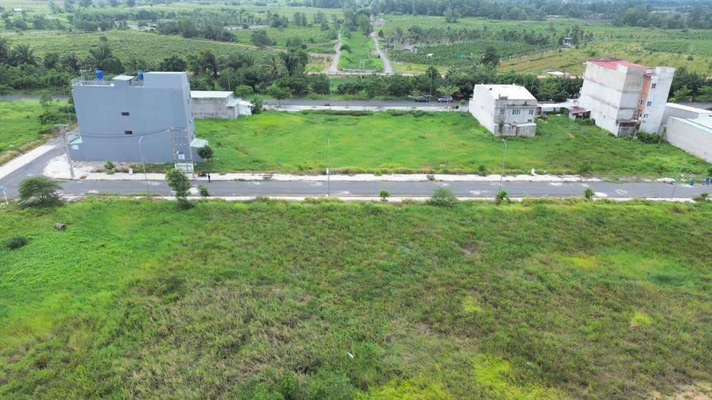 Bán Gấp Lô Đất Full Thổ Cư KCN Tên Lửa - View Hồ, Gần TP.HCM