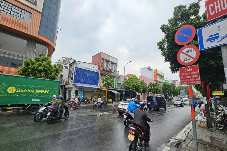 CHO THUÊ TÒA NHÀ GÓC 2 MẶT TIỀN 661 LŨY BÁN BÍCH, P. PHÚ THỌ HÒA, Q. TÂN PHÚ – VỊ TRÍ ĐẮC ĐỊA HIẾM