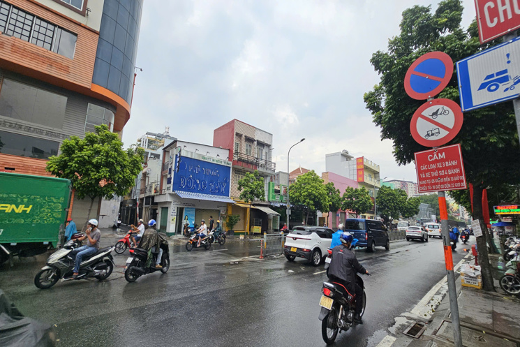 CHO THUÊ TÒA NHÀ GÓC 2 MẶT TIỀN 661 LŨY BÁN BÍCH, P. PHÚ THỌ HÒA, Q. TÂN PHÚ – VỊ TRÍ ĐẮC ĐỊA HIẾM