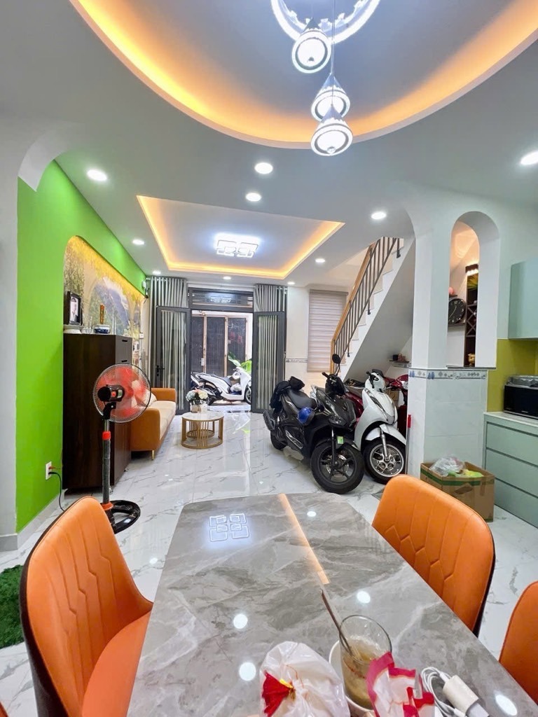 Bán nhà 2 Tầng Gò Vấp - 3PN, Full Nội Thất, Giá 4.5 Tỷ