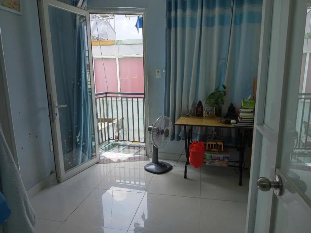 Bán Nhà Ngã Năm Gò Vấp - 3.5 Tỷ - 2 Tầng, 3 PN