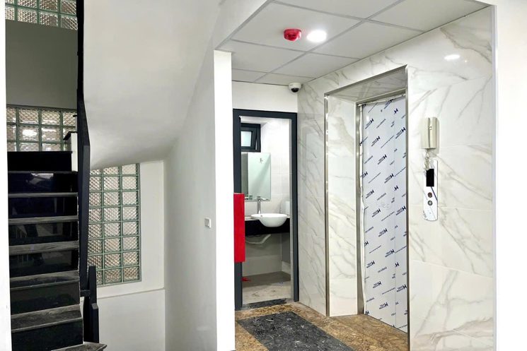 HIẾM CÓ! MP Yên Phụ 85m² MT 5.8m 7 tầng thang máy KD đỉnh, 37.5 tỷ