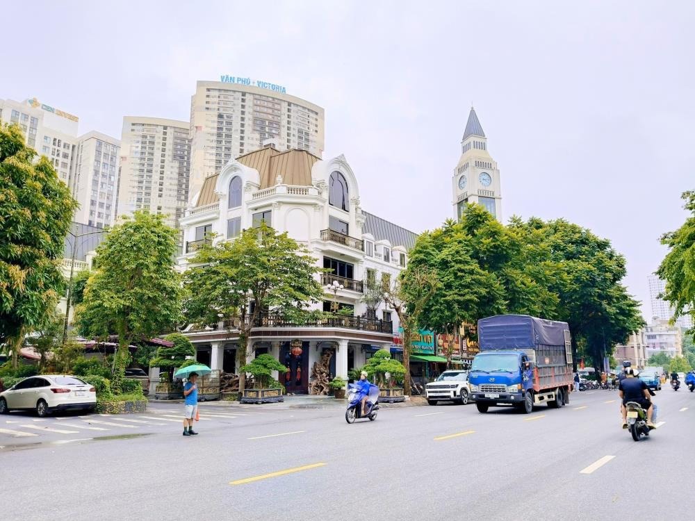 Nhà Xây Thô Khu Đô Thị Văn Phú: Vị Trí Vàng, Kinh Doanh, Ở, VP - 90m² - 20 tỷ