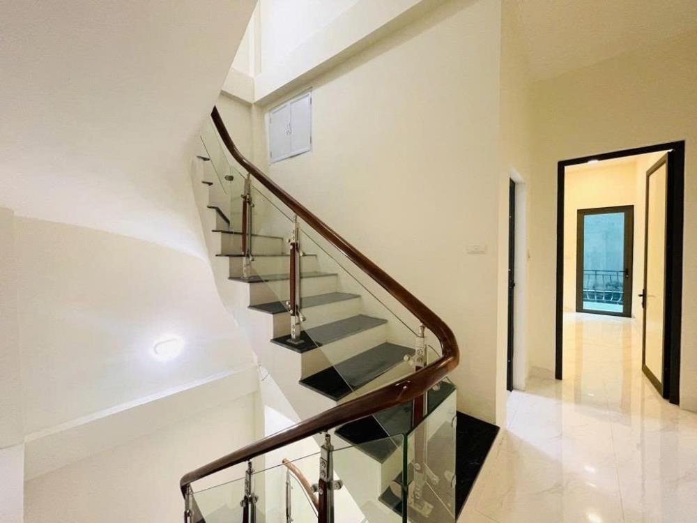 Bán nhà phân lô Thanh Xuân: 59m2, 4 tầng, ô tô vào nhà, giá 15.7 tỷ