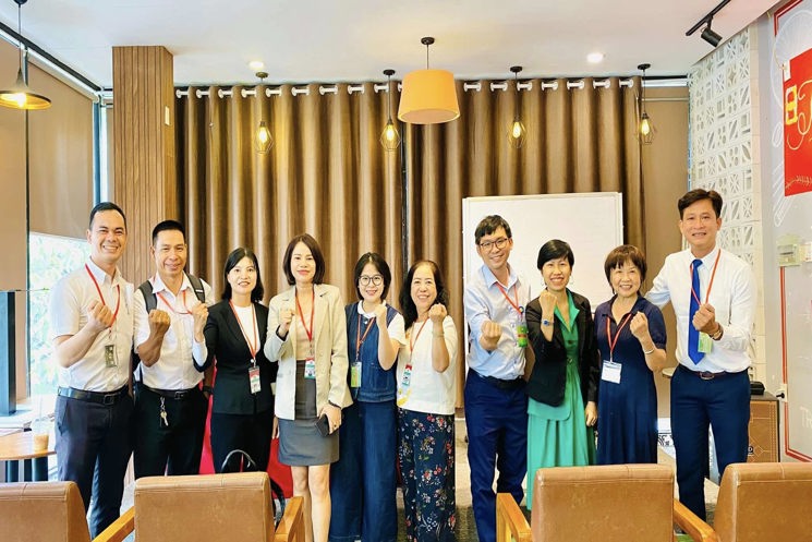 Tuyển dụng BĐS – Vạn Phú Land 123 Tân Bình, Số 8 Lê Trung Nghĩa. Chuyên Tân Bình - Tân Phú - Phú