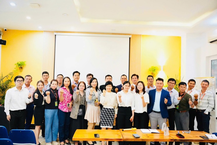 Tuyển dụng BĐS – Vạn Phú Land 123 Tân Bình, Số 8 Lê Trung Nghĩa. Chuyên Tân Bình - Tân Phú